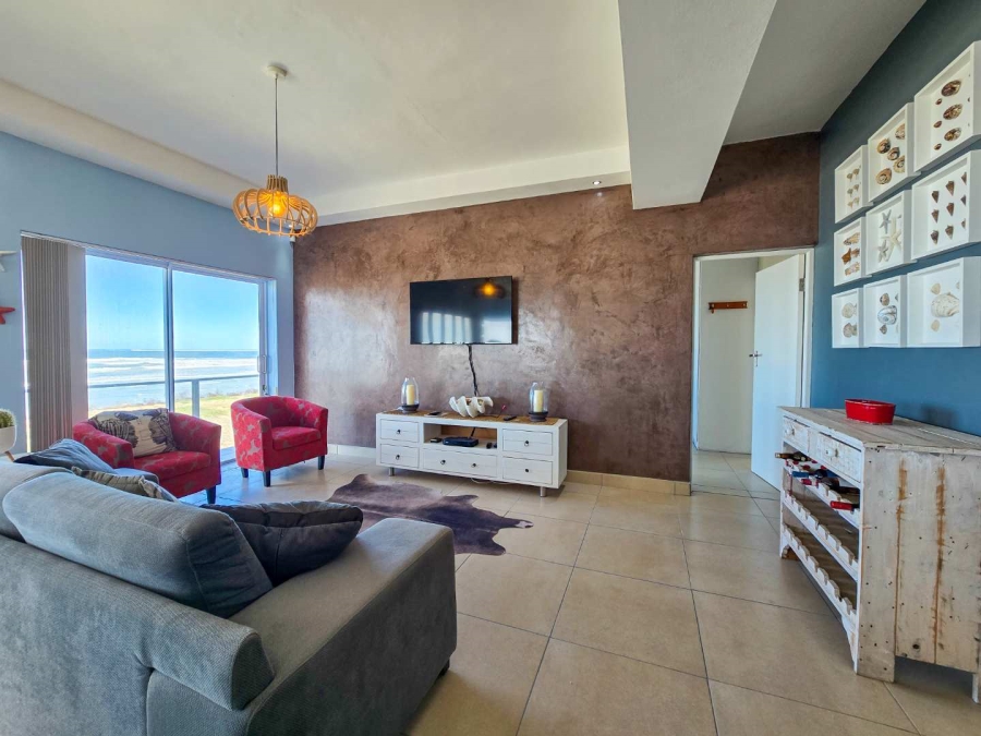 6 Bedroom Property for Sale in Stilbaai Oos Western Cape